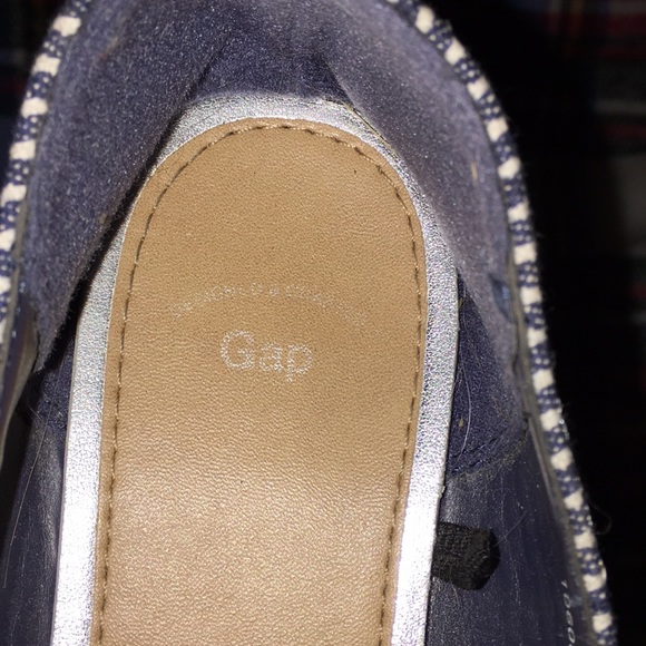 GAP navy and white striped flats - Picture 3 of 4
